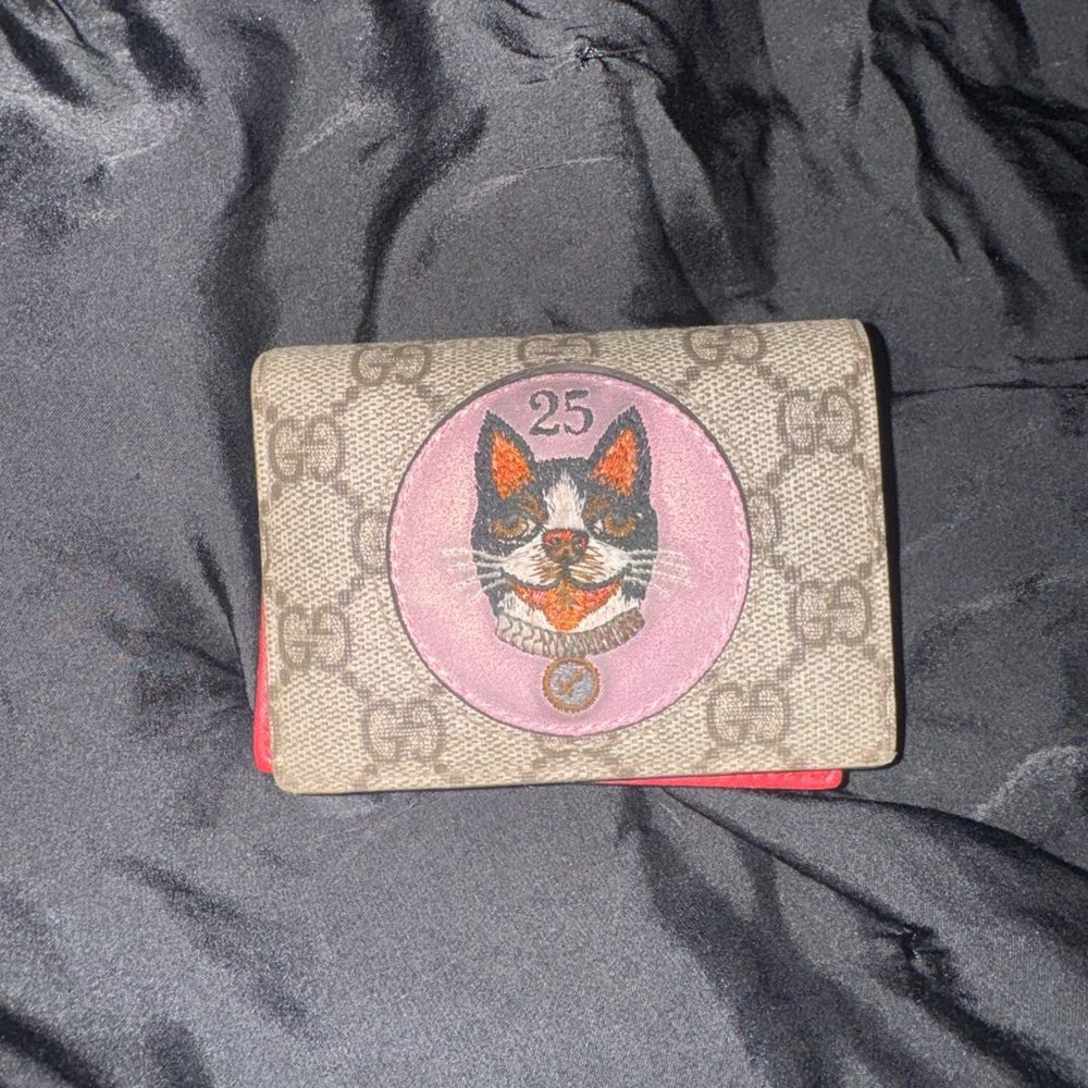Gucci Beige and Pink Cat Motif Wallet